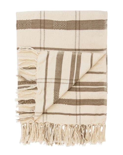 AMORIE THROW image