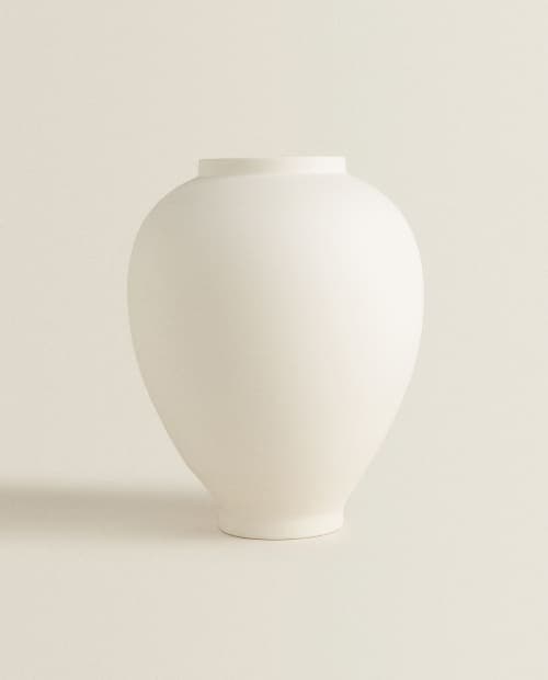 CERAMIC VASE image
