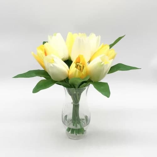 Tulips Centerpiece in Vase image