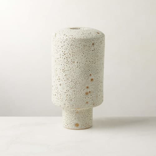 Ceres White Vase image