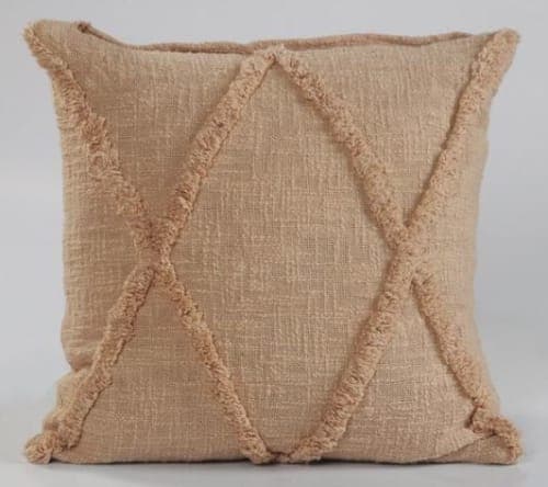 LR Home Tufted Fringed Caramel Brown Frappe 18 inch Standard Throw Pillow image